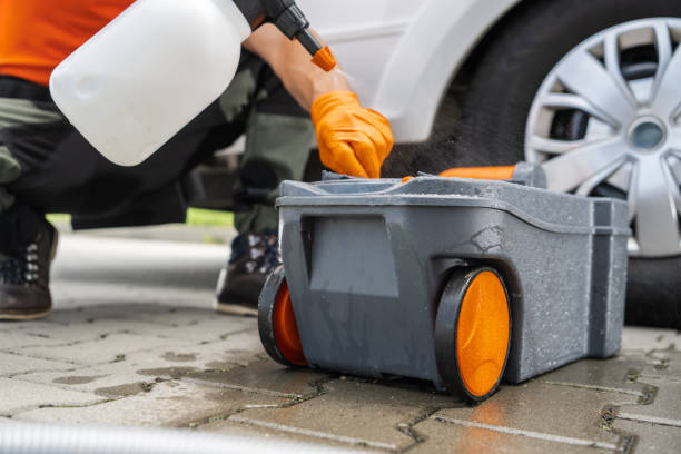 Best Portable bathroom rental  in Lakewood, CO